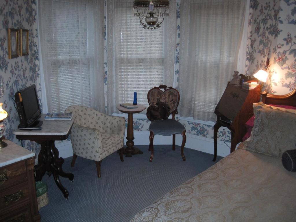 Mildred'S Bed & Breakfast Сіетл Екстер'єр фото